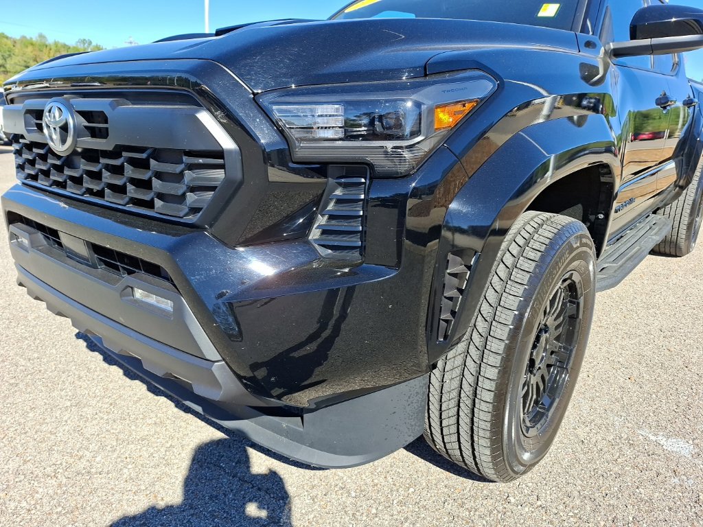 Used 2024 Toyota Tacoma TRD Sport RWD image 9