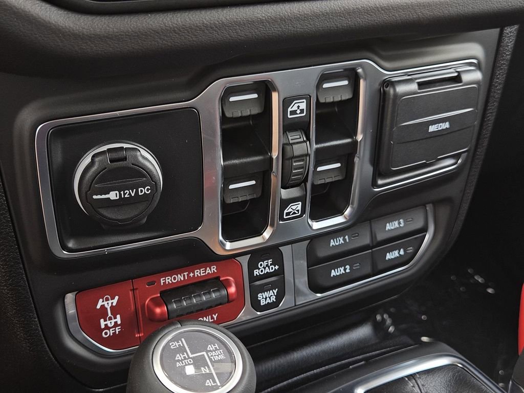 New 2025 Jeep Gladiator Rubicon image 14