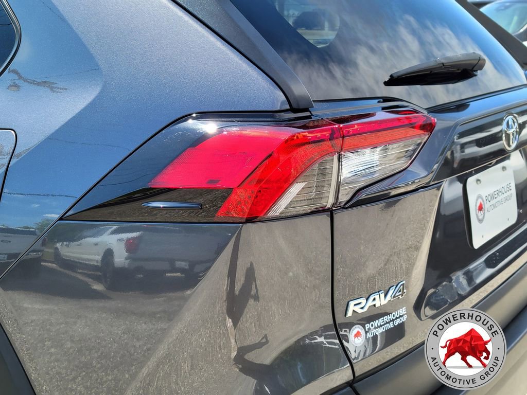 Used 2023 Toyota RAV4 XLE w/ Convenience Package FWD image 13