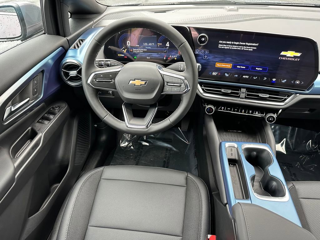 New 2026 Chevrolet Equinox EV LT image 17