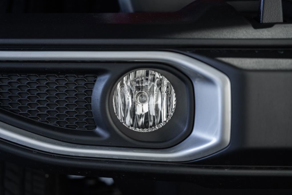 New 2025 Jeep Gladiator Sport image 11