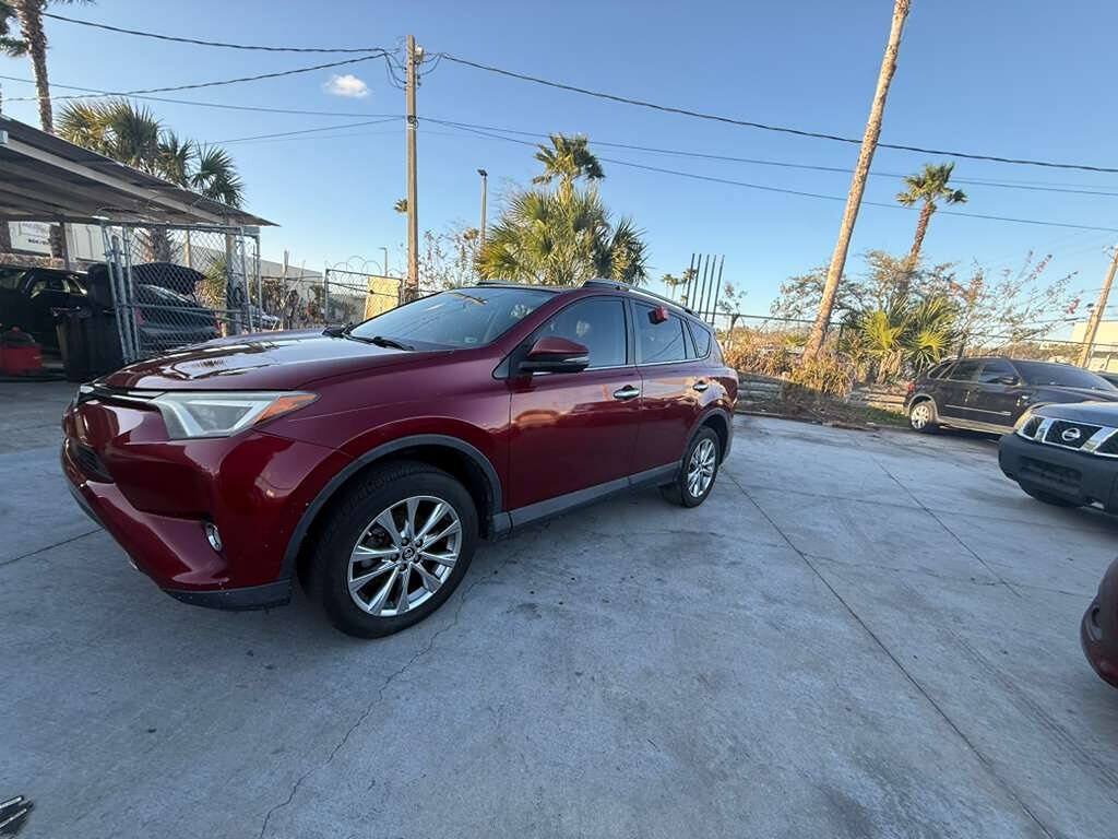 Used 2018 Toyota RAV4 Limited FWD image 9