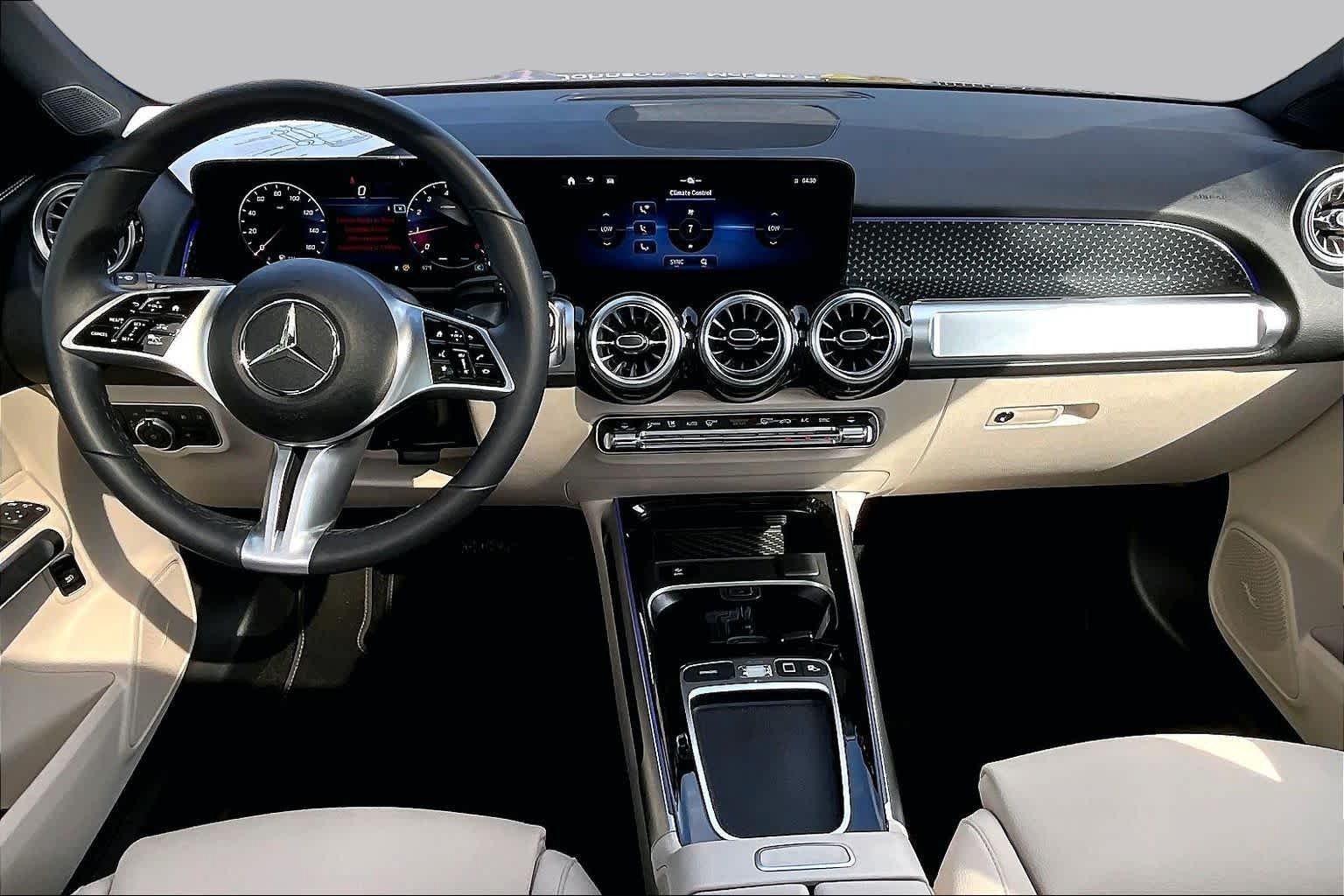 Used 2026 Mercedes-Benz GLB 250 image 16