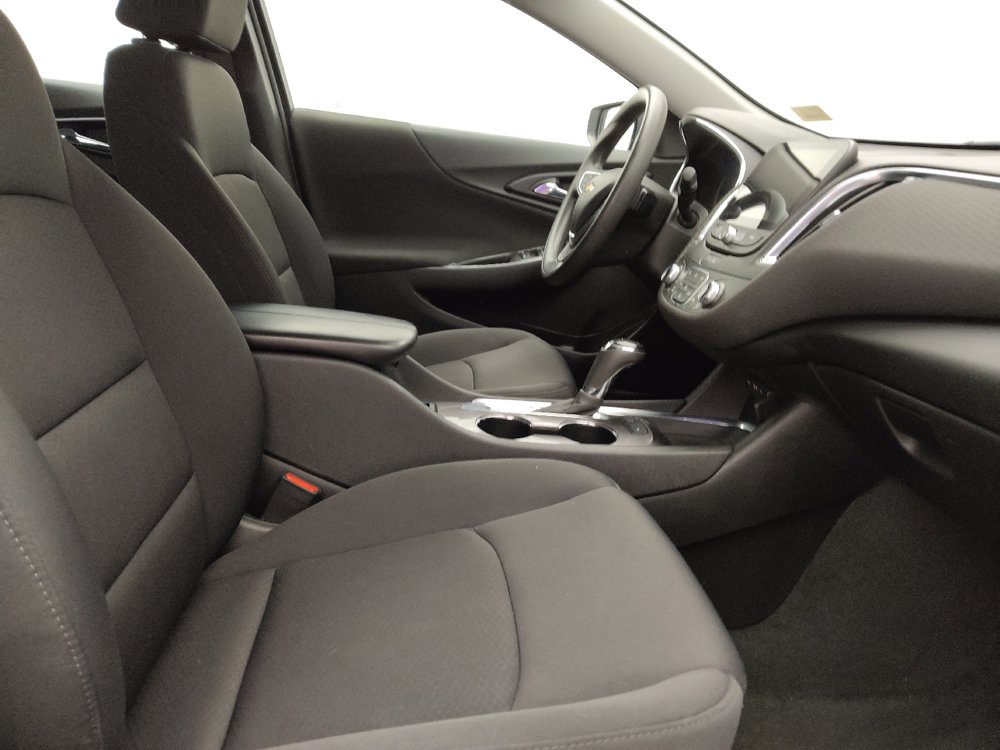 Used 2020 Chevrolet Malibu LT FWD image 21