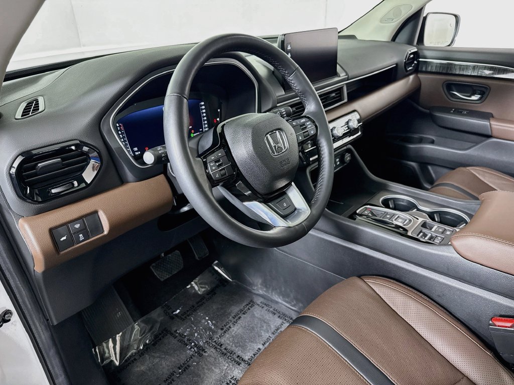 Used 2024 Honda Pilot Elite image 9