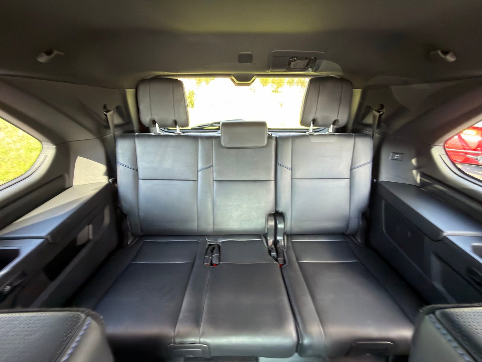 Used 2025 Toyota Sequoia Platinum AWD/4WD image 37