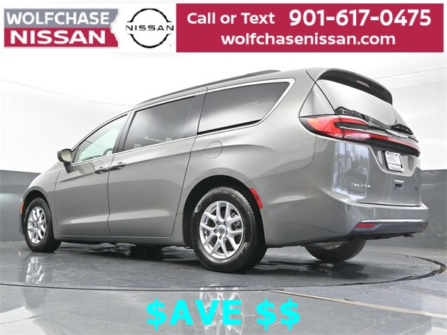 Used 2022 Chrysler Pacifica Touring-L image 21
