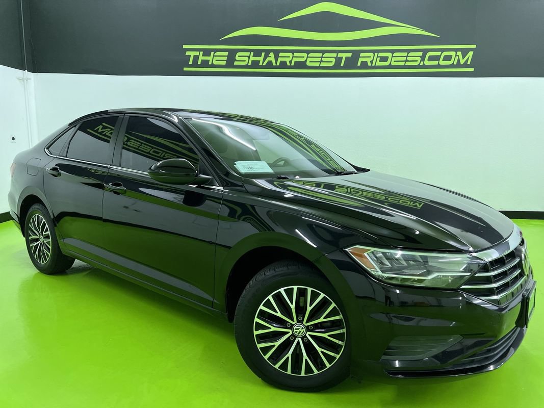 Used 2020 Volkswagen Jetta R-Line FWD image 1
