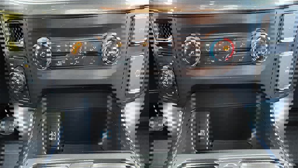 Used 2021 Ford F150 XL w/ STX Appearance Package image 18