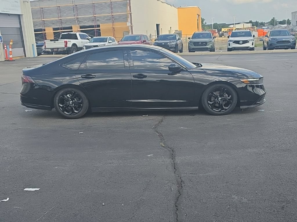 Used 2025 Honda Accord SE image 9