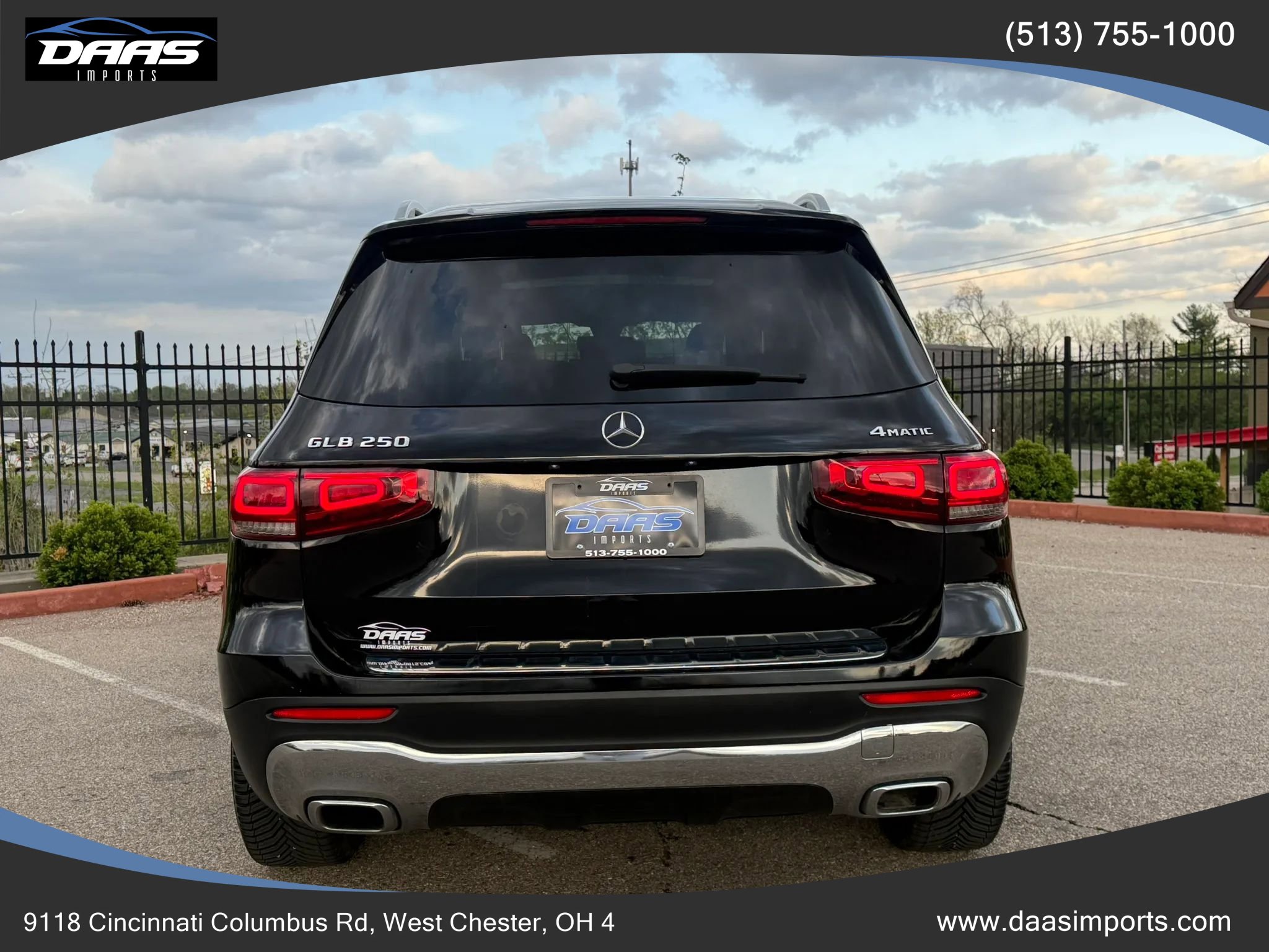 Used 2021 Mercedes-Benz GLB 250 4MATIC w/ Premium Package image 6