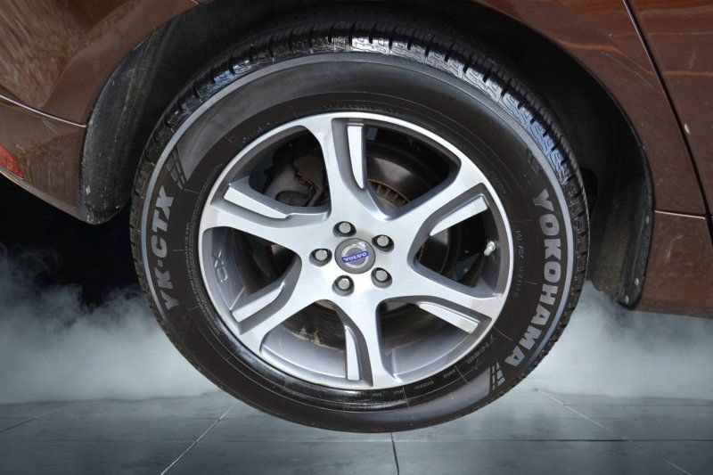 Used 2015 Volvo XC60 T6 Premier Plus AWD/4WD image 37