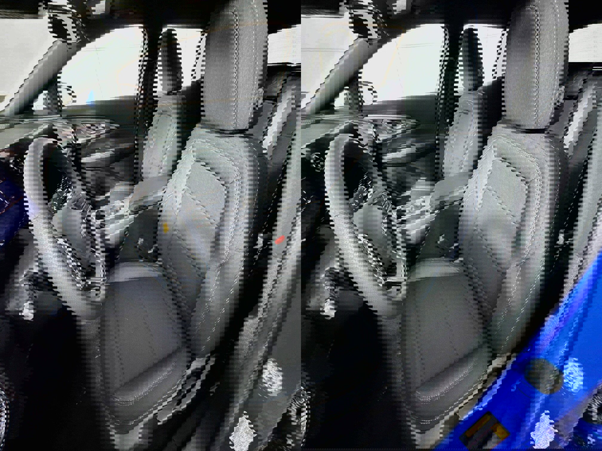 Used 2026 Chevrolet Equinox EV LT image 12