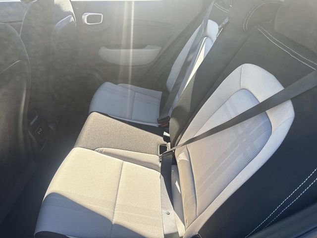 Used 2024 Hyundai Venue SEL image 14