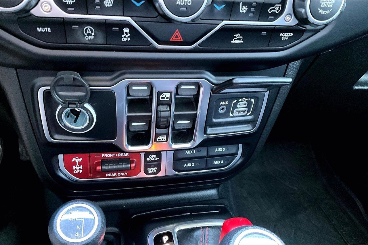 Used 2023 Jeep Gladiator Rubicon w/ LED Lighting Group image 18