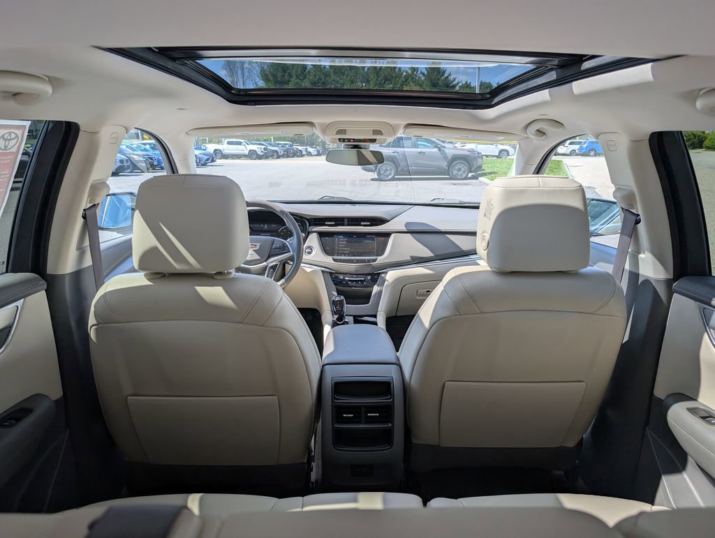 Used 2021 Cadillac XT5 Premium Luxury AWD/4WD image 13
