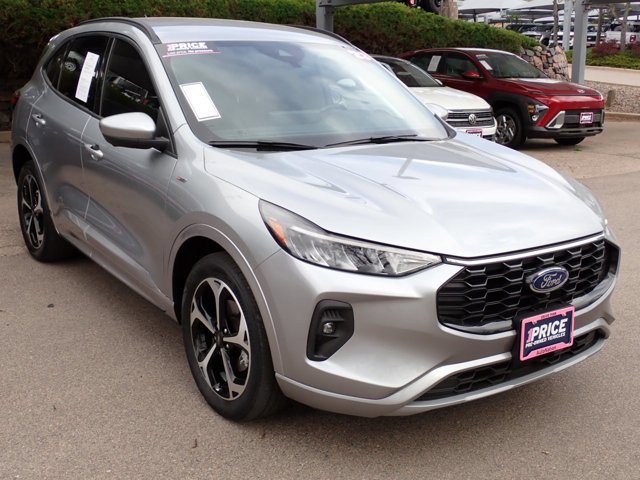 Used 2023 Ford Escape ST-Line Select w/ Tech Pack #2 AWD/4WD image 6