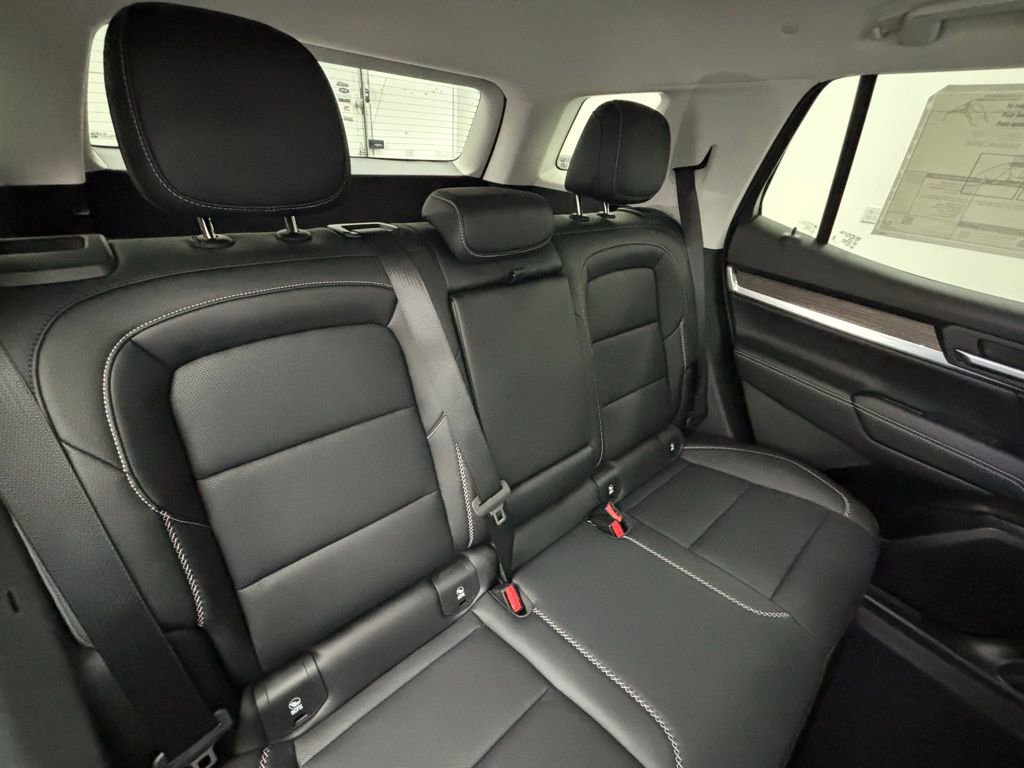 New 2026 GMC Terrain Denali w/ LPO, Floor Liner Package image 39