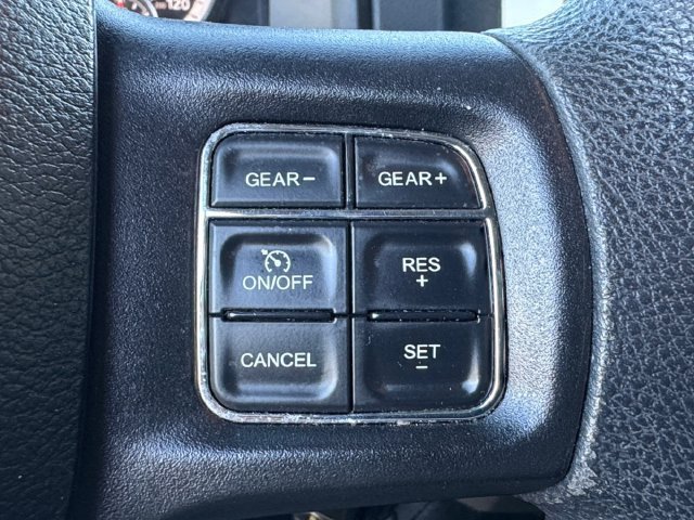 Used 2018 RAM 1500 Classic SLT AWD/4WD image 8