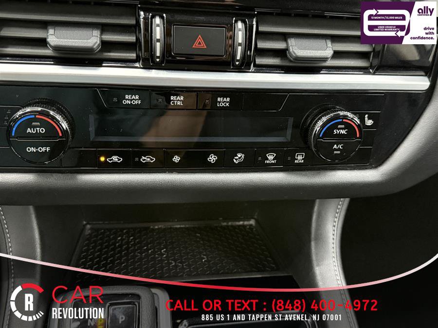 Used 2025 Nissan Pathfinder SV AWD/4WD image 39