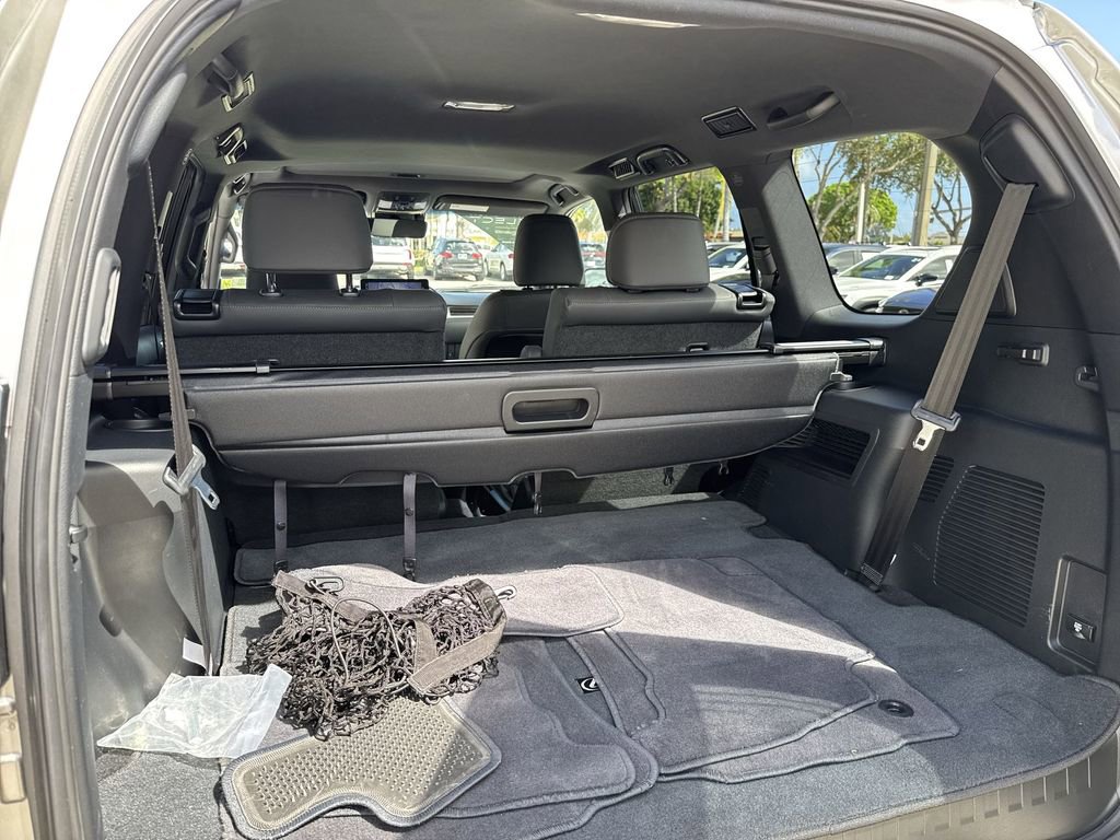 Used 2023 Lexus GX 460 Premium image 59