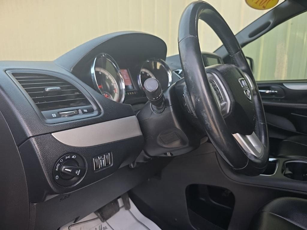 Used 2017 Dodge Grand Caravan GT image 14