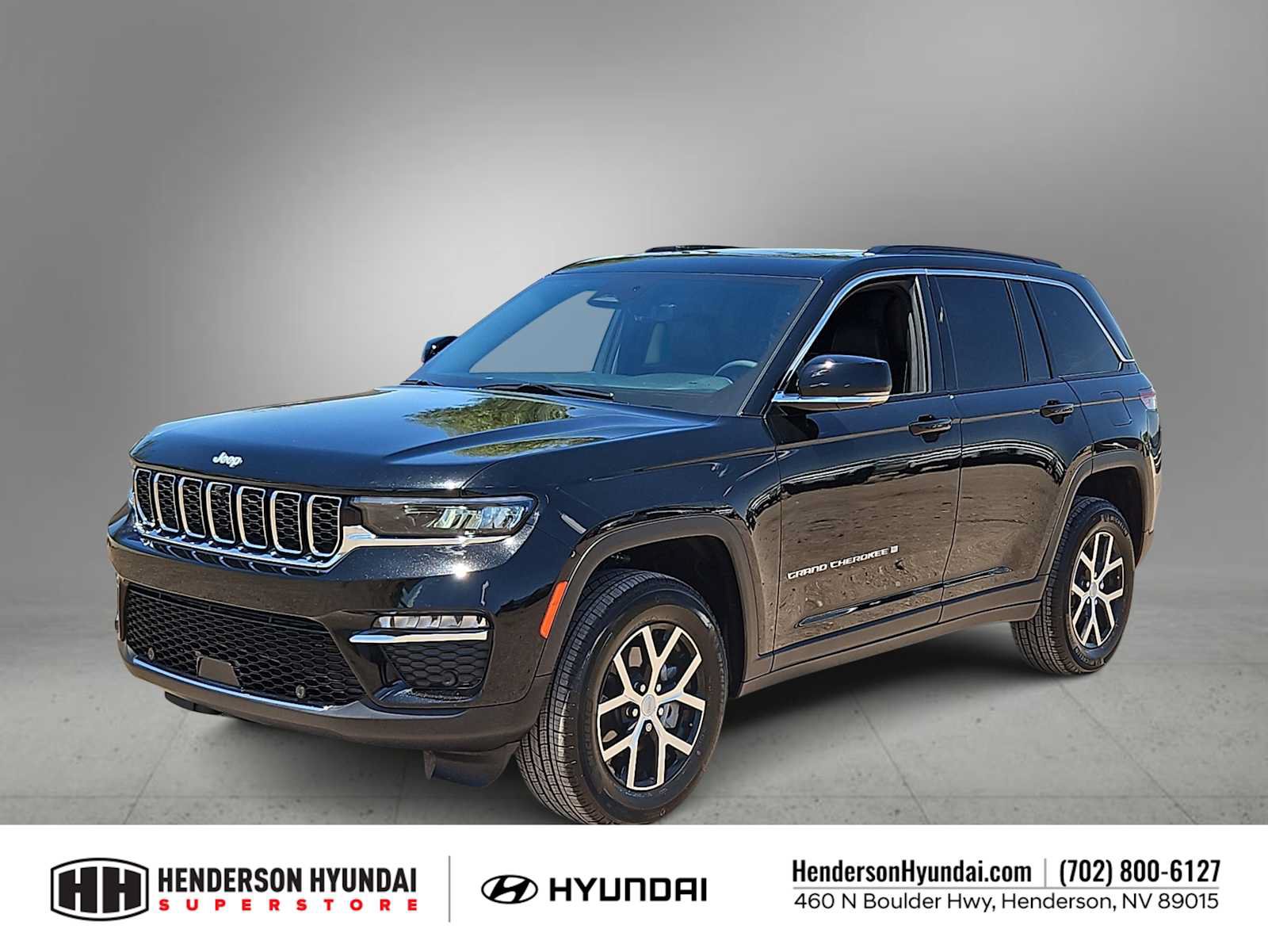 Used 2025 Jeep Grand Cherokee Limited w/ Luxury Tech Group II AWD/4WD image 4