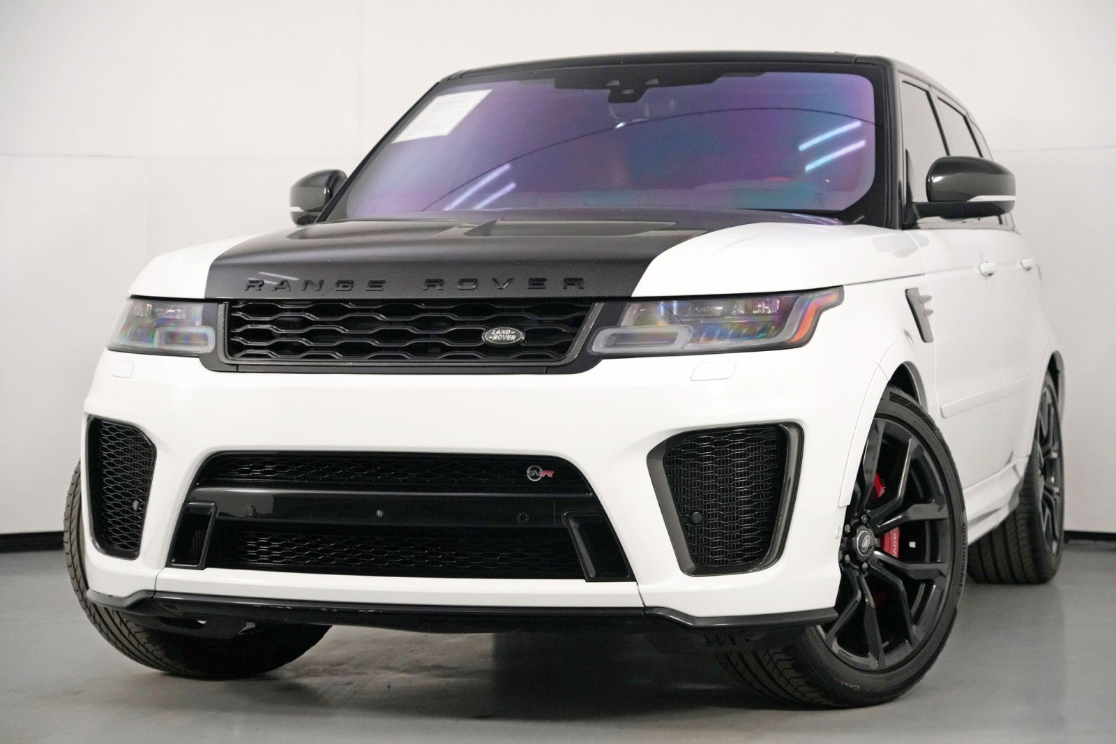 Used 2019 Land Rover Range Rover Sport SVR image 3