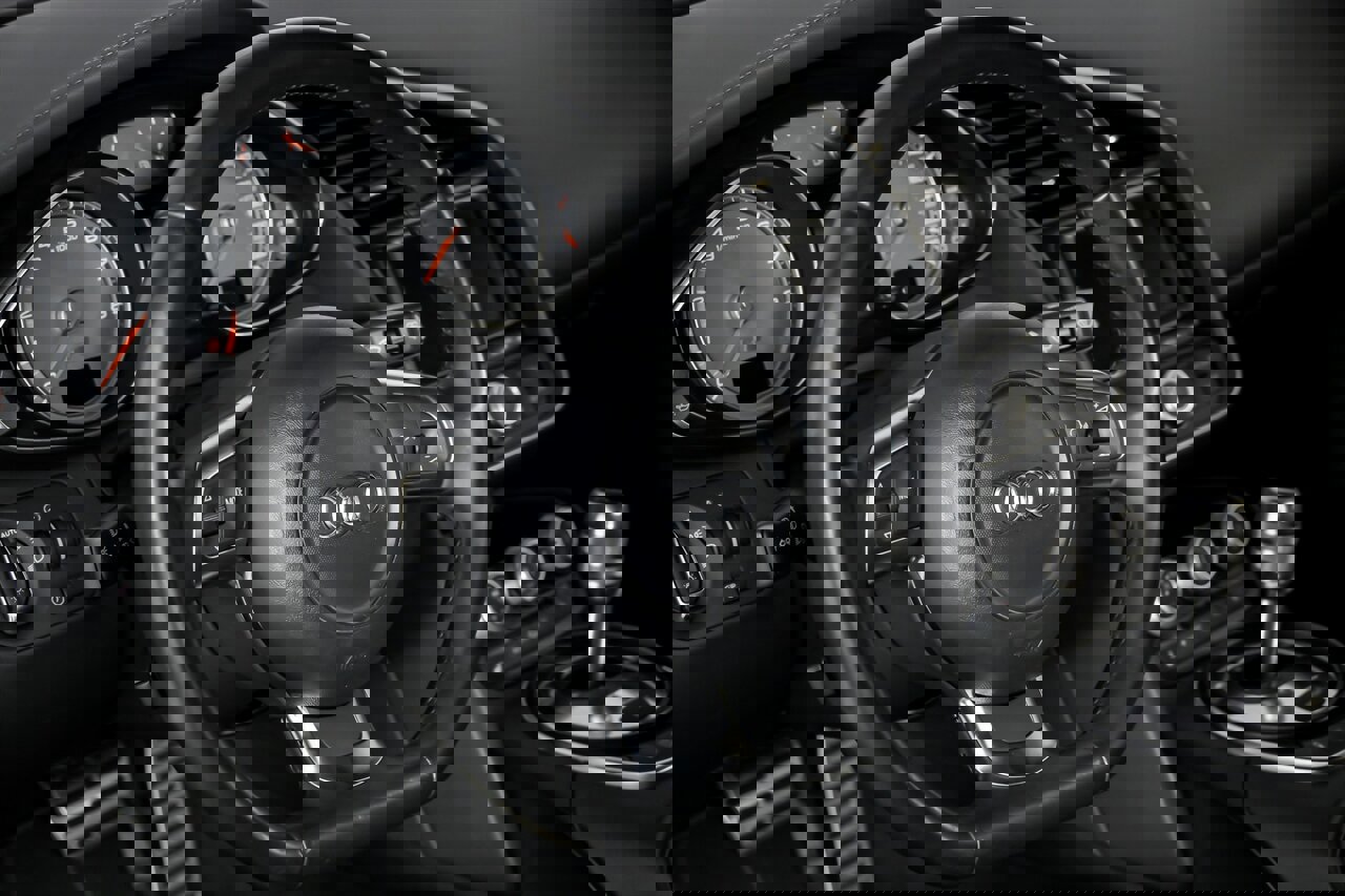 Used 2009 Audi R8 V8 image 23