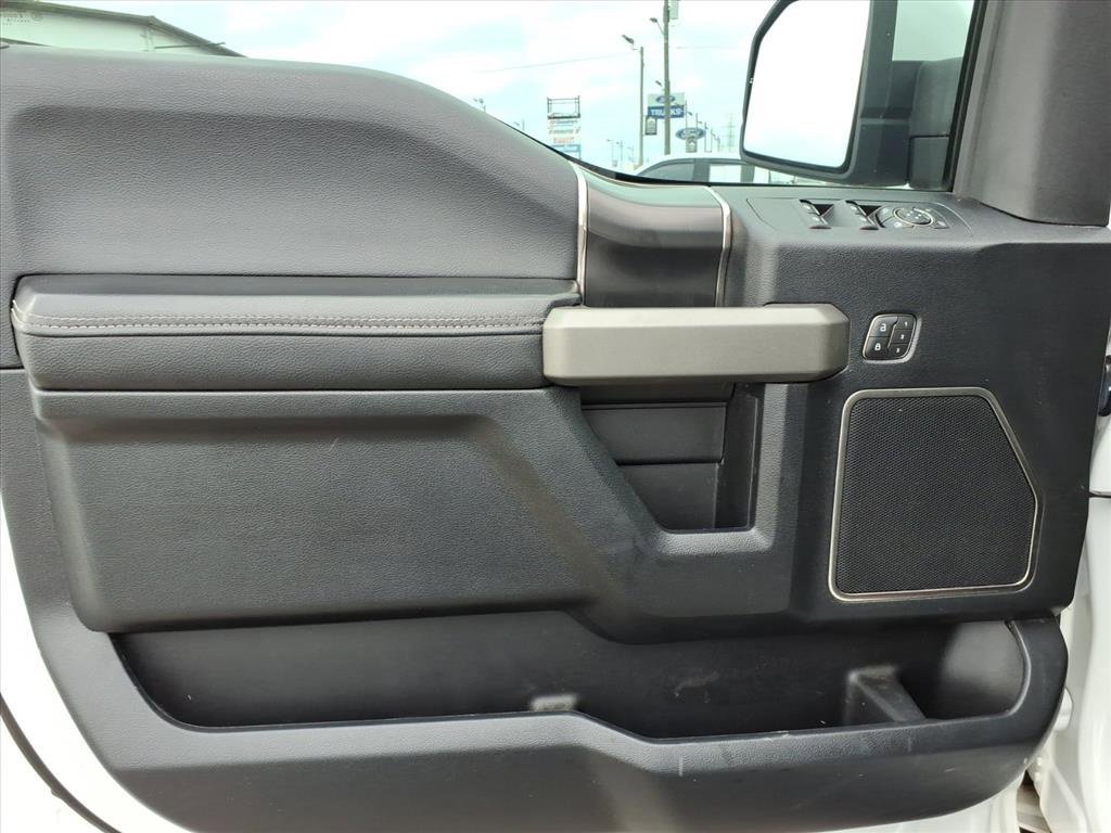 Used 2019 Ford F150 Raptor w/ Equipment Group 802A Luxury image 17