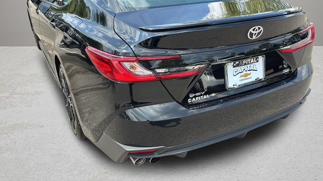 Used 2025 Toyota Camry SE FWD image 37