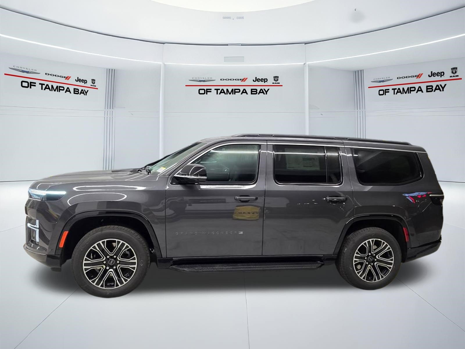 New 2026 Jeep Grand Wagoneer 4WD w/ Premium Group I image 3