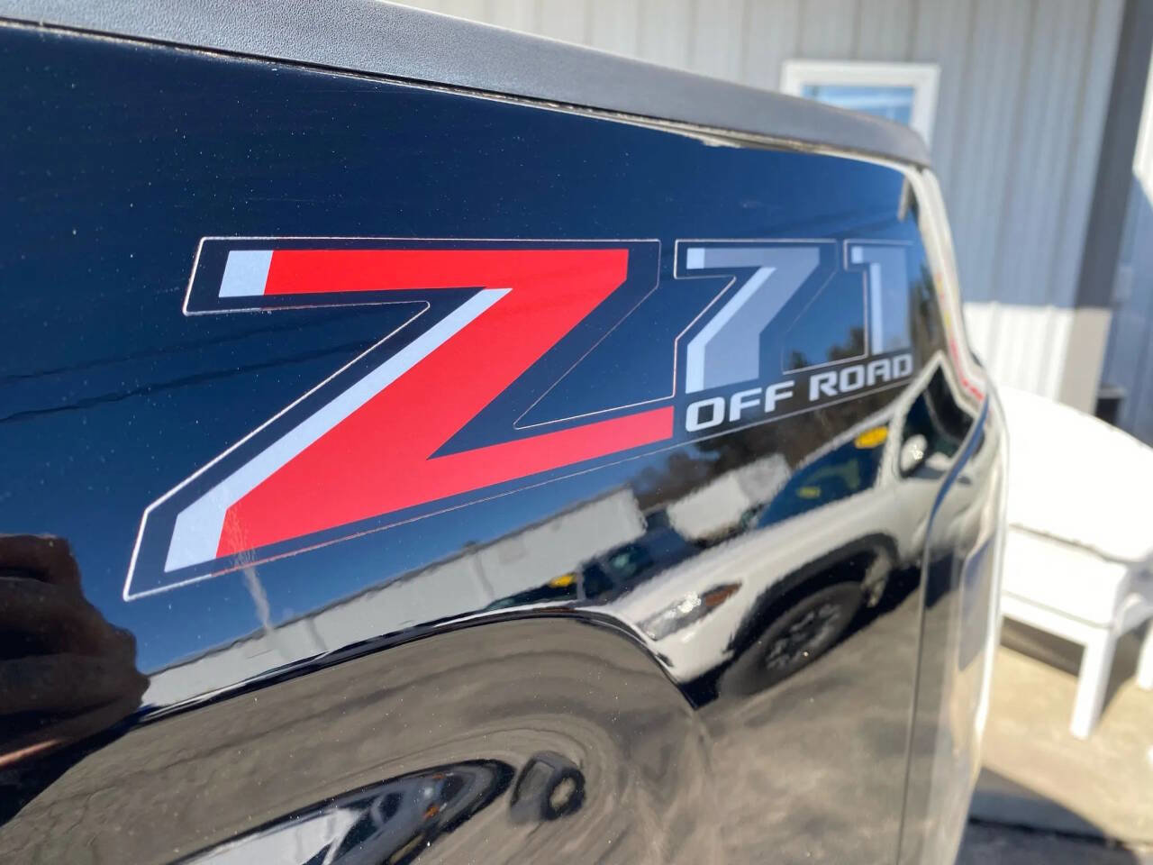 Used 2018 Chevrolet Silverado 1500 LT w/ All Star Edition image 29