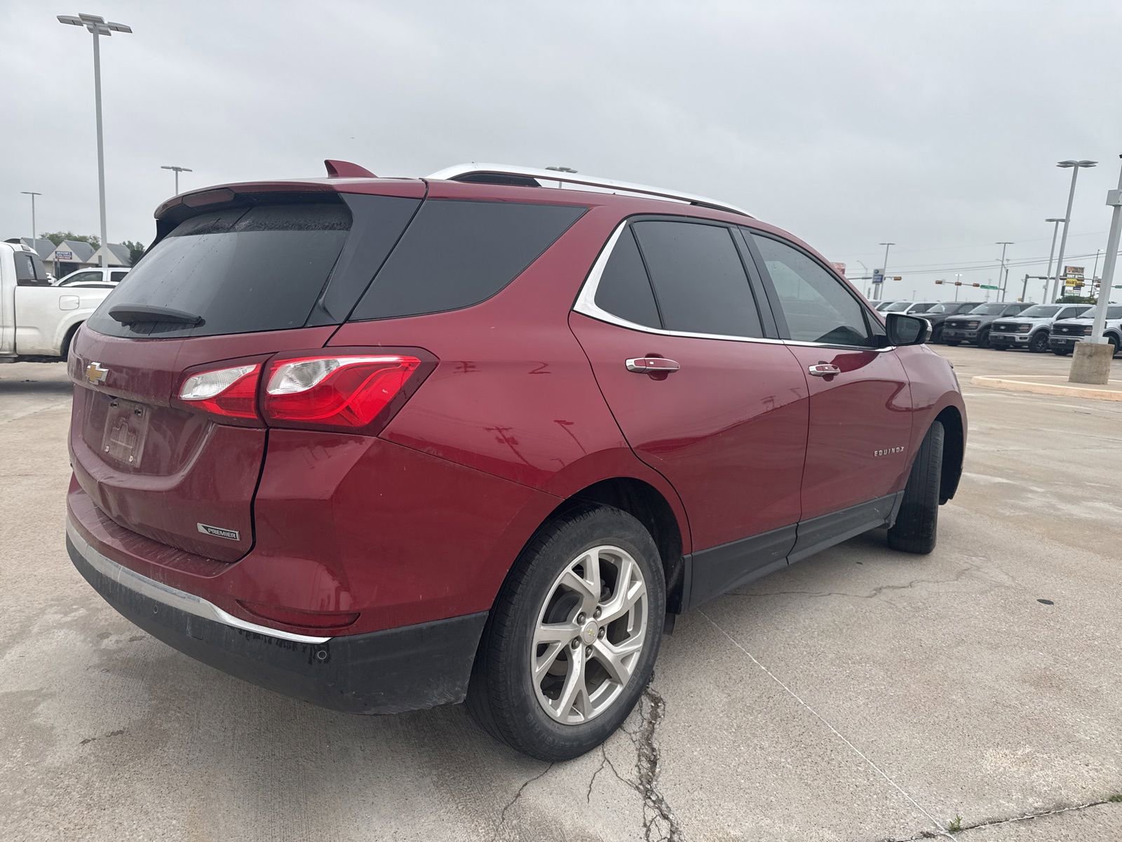 Used 2018 Chevrolet Equinox Premier FWD image 3