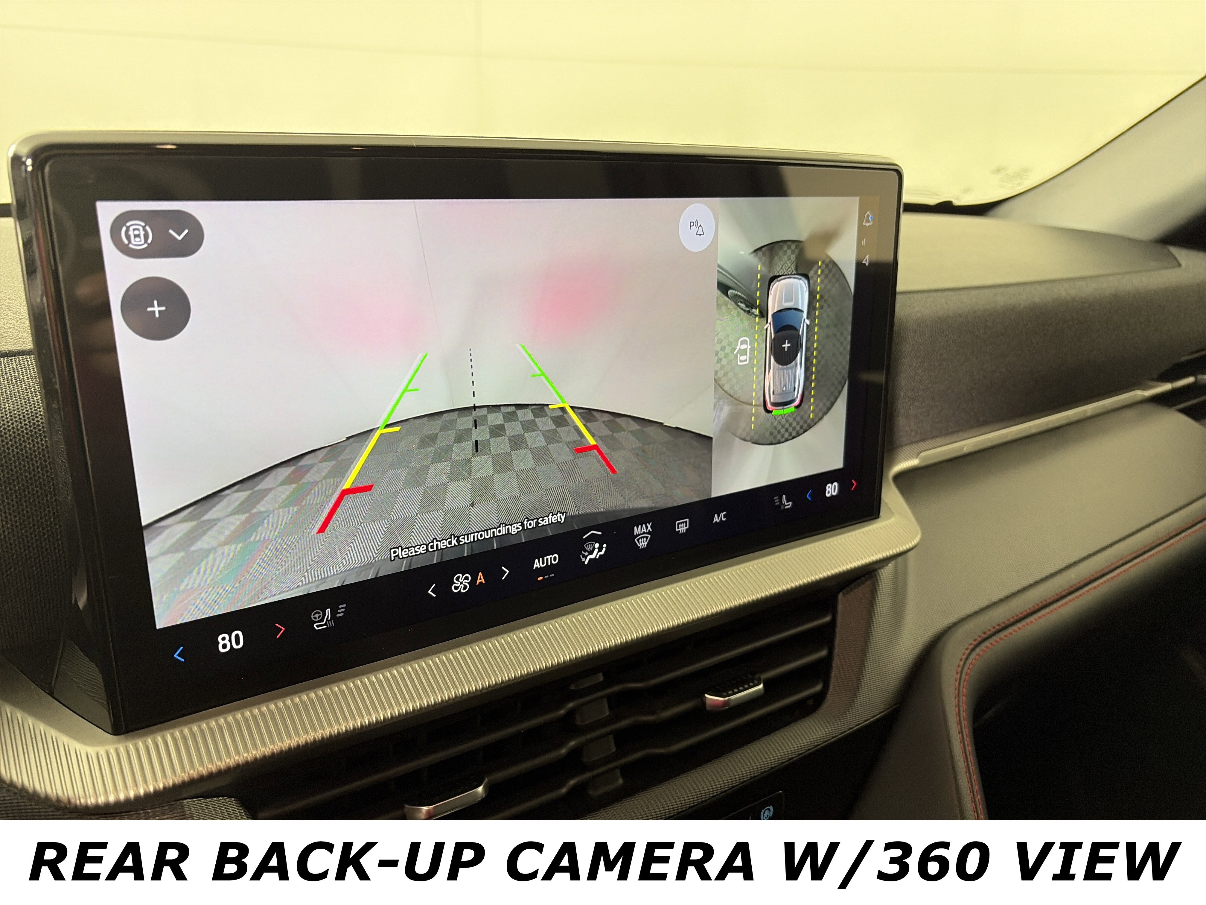 Used 2025 Ford Explorer ST-Line w/ ST-Line Street Pack image 5