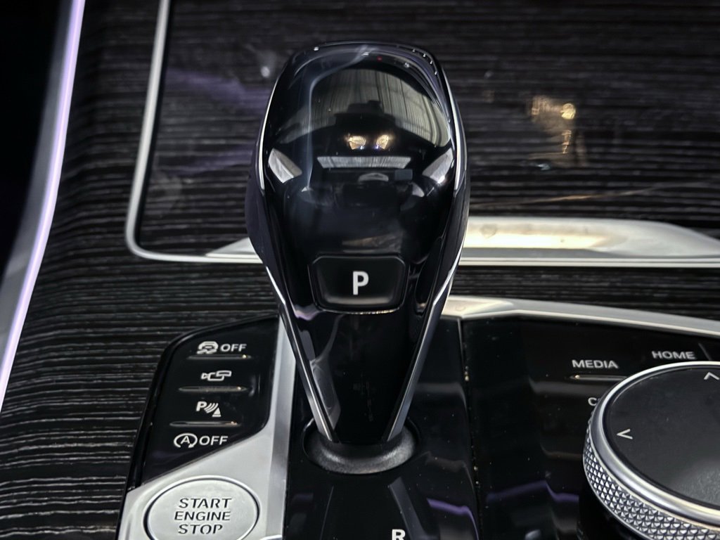 Used 2022 BMW X7 M50i image 49