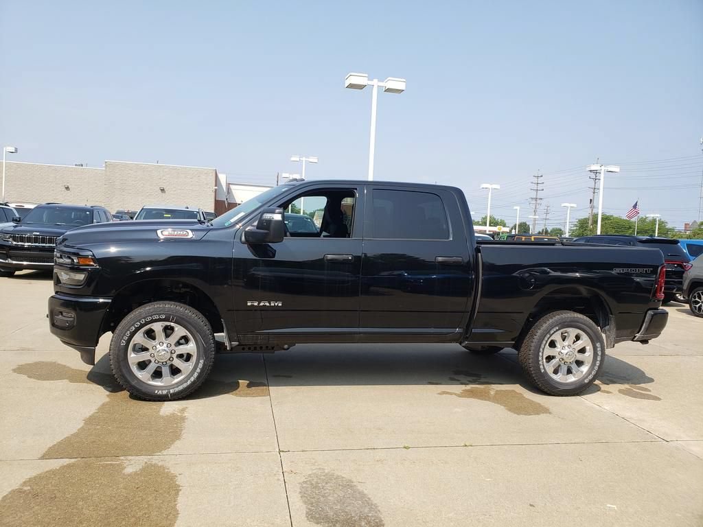 New 2026 RAM 2500 Big Horn AWD/4WD image 4