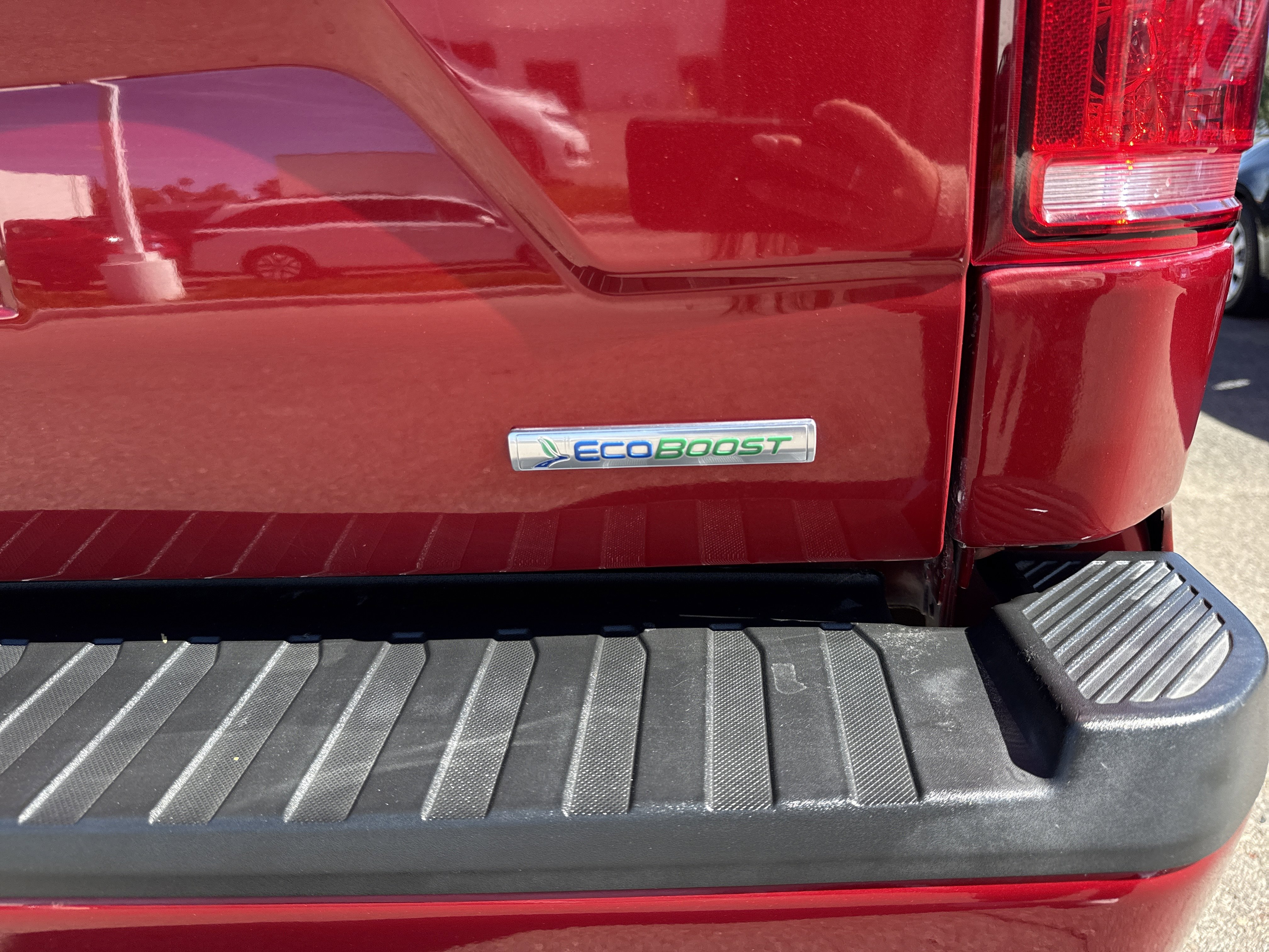 Used 2018 Ford F150 XLT w/ Equipment Group 302A Luxury image 4