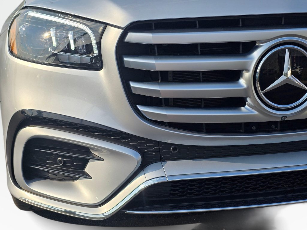 Used 2024 Mercedes-Benz GLS 450 4MATIC image 35