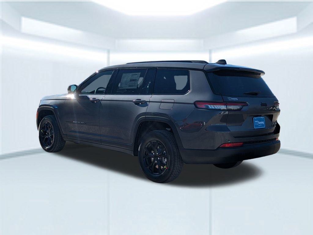 New 2025 Jeep Grand Cherokee L Altitude image 4