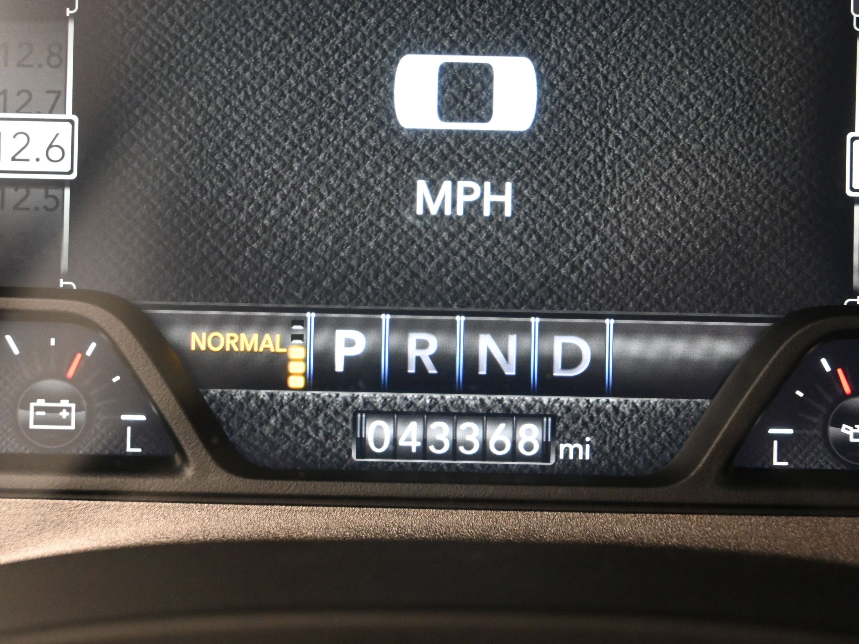 Used 2022 RAM 1500 Limited w/ Body Color Bumper Group image 20