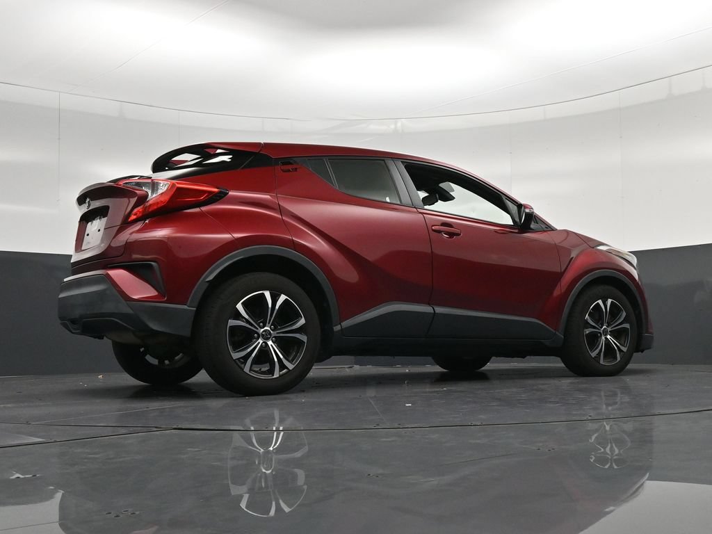 Used 2019 Toyota C-HR LE FWD image 26