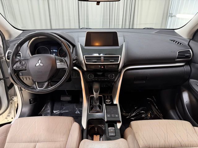 Used 2018 Mitsubishi Eclipse Cross SE image 12