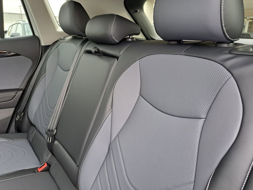 New 2026 Volkswagen Tiguan SE image 25