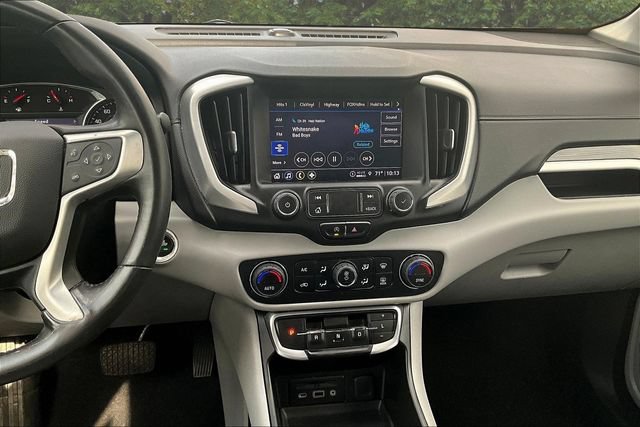 Used 2022 GMC Terrain SLT w/ LPO, Floor Liner Package AWD/4WD image 9