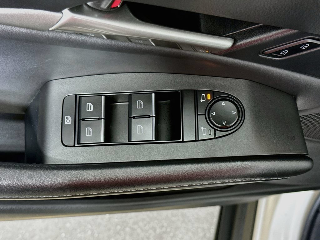 Used 2022 MAZDA CX-30 AWD 2.5 S w/ Select Package image 16