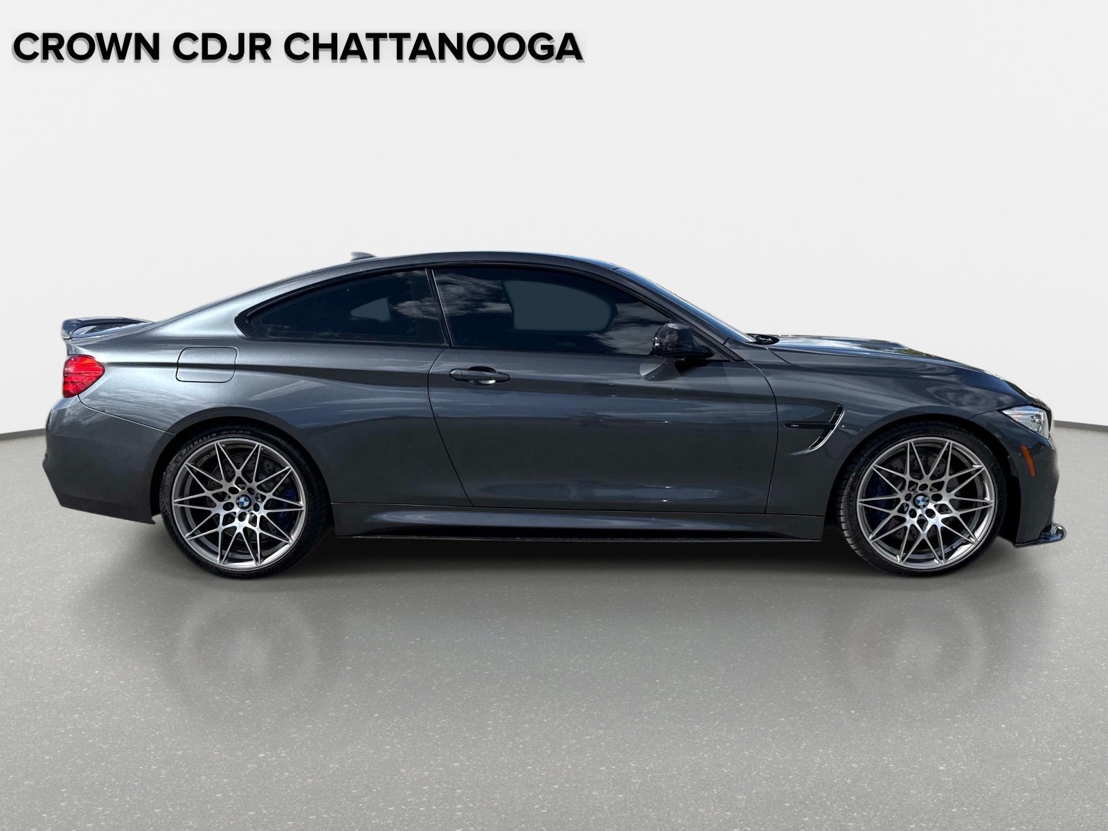 Used 2017 BMW M4 Coupe RWD image 3