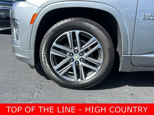 Used 2023 Chevrolet Traverse High Country image 9