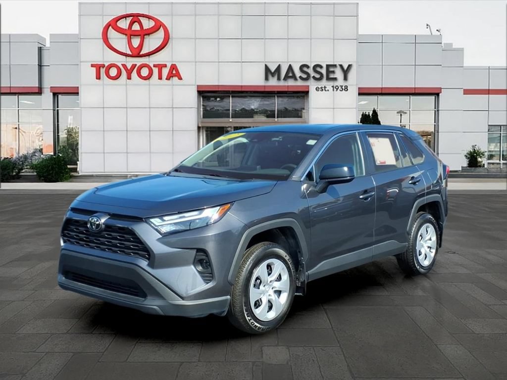 Used 2025 Toyota RAV4 LE FWD image 7