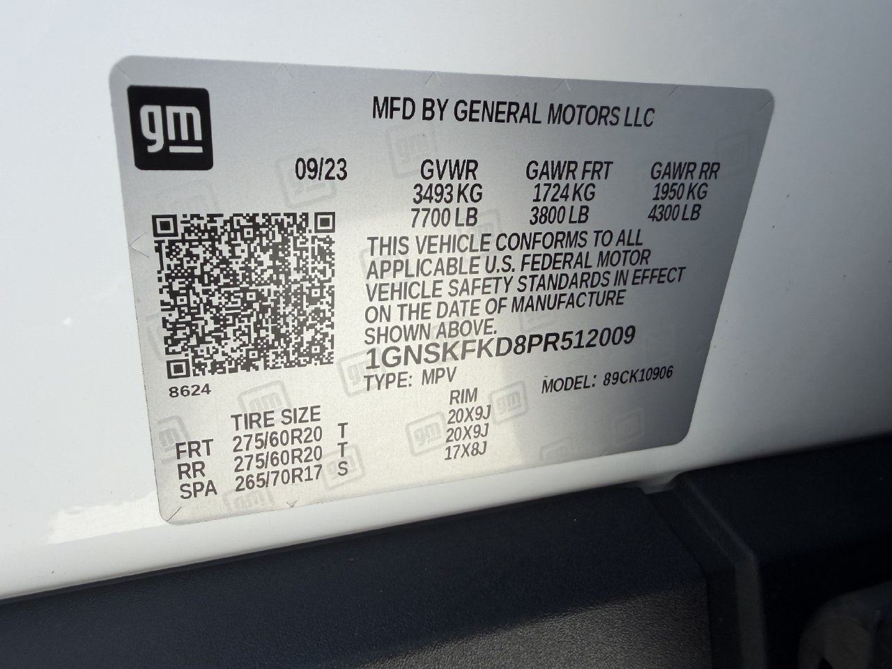 Used 2023 Chevrolet Suburban Premier AWD/4WD image 31